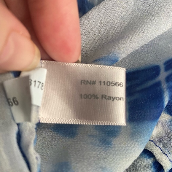 Boston Proper Tye Dye Mirrored Tunic. Size-L Color-Blue, yellow, white VGUC - Picture 8 of 8